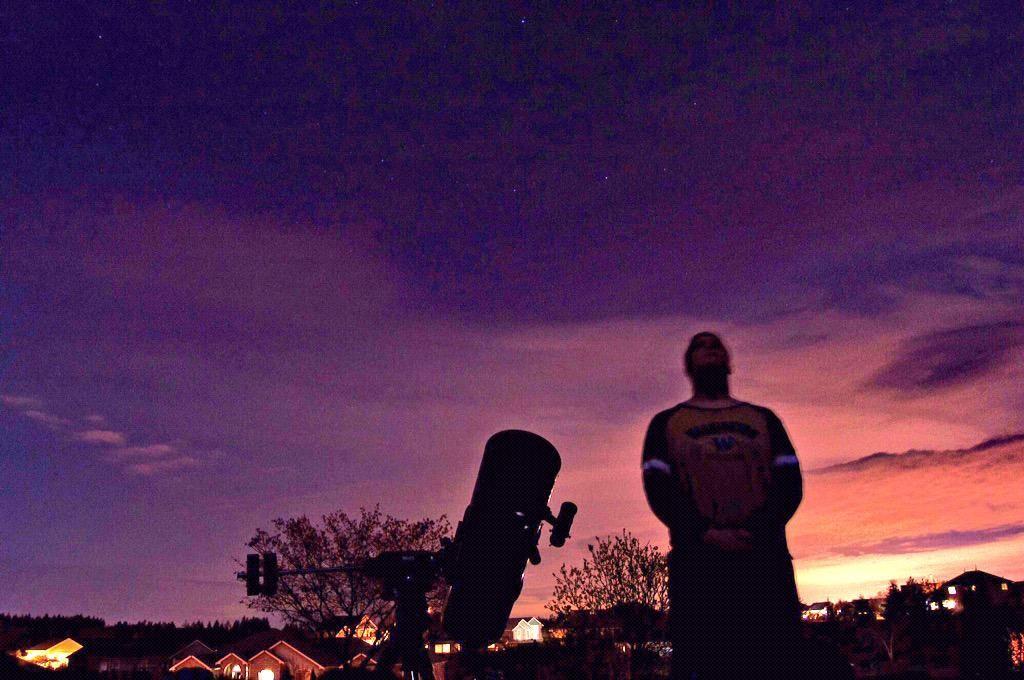 Amateur+astronomer+Paul+Gicewicz+observes+the+evening+sky+and+anticipates+a+night+of+stargazing.+Photo+courtesy+of+Paul+Gicewicz