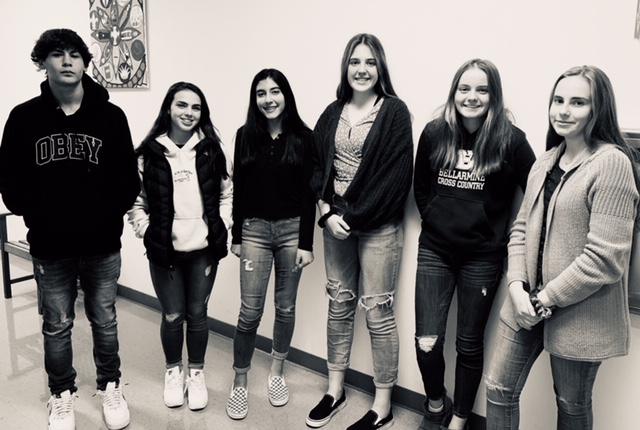 Students enjoy their ripped jeans on casual dress day. Photo courtesy of Aysan Razmjouy and Molly McKain. 