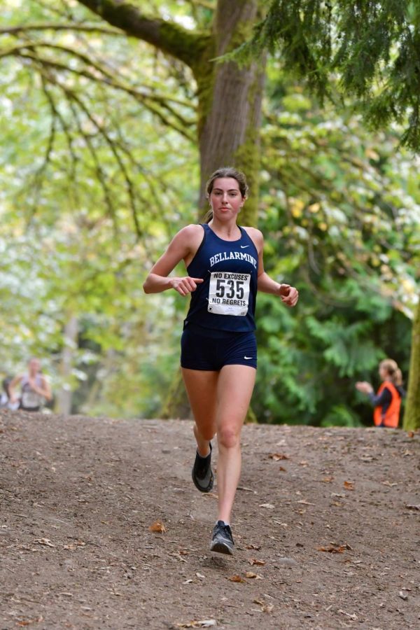 Alison Whalen enters the final stretch of her race in Seattle.