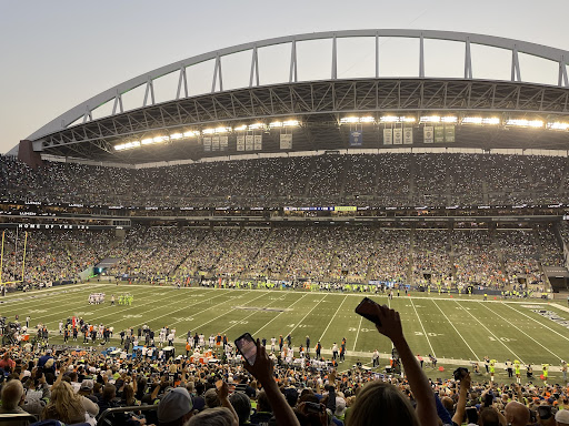 Photos: Fans flock to Seahawks Football Fest at Lumen Field